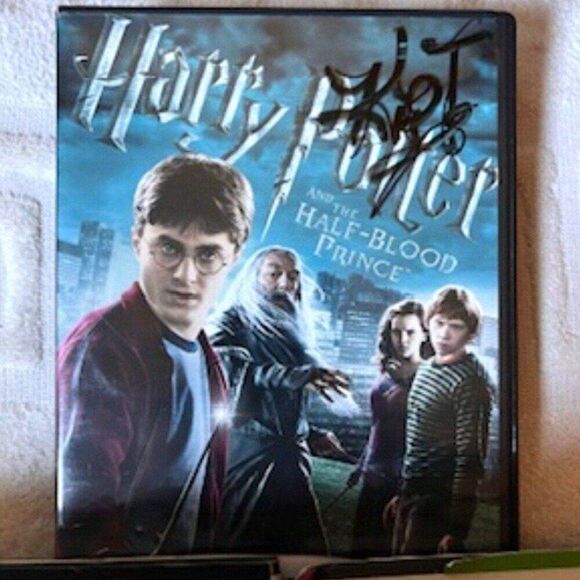 Harry Potter And the Half Blood Prince Hardcover Book & {1} DVD Movie - Picture 4 of 4